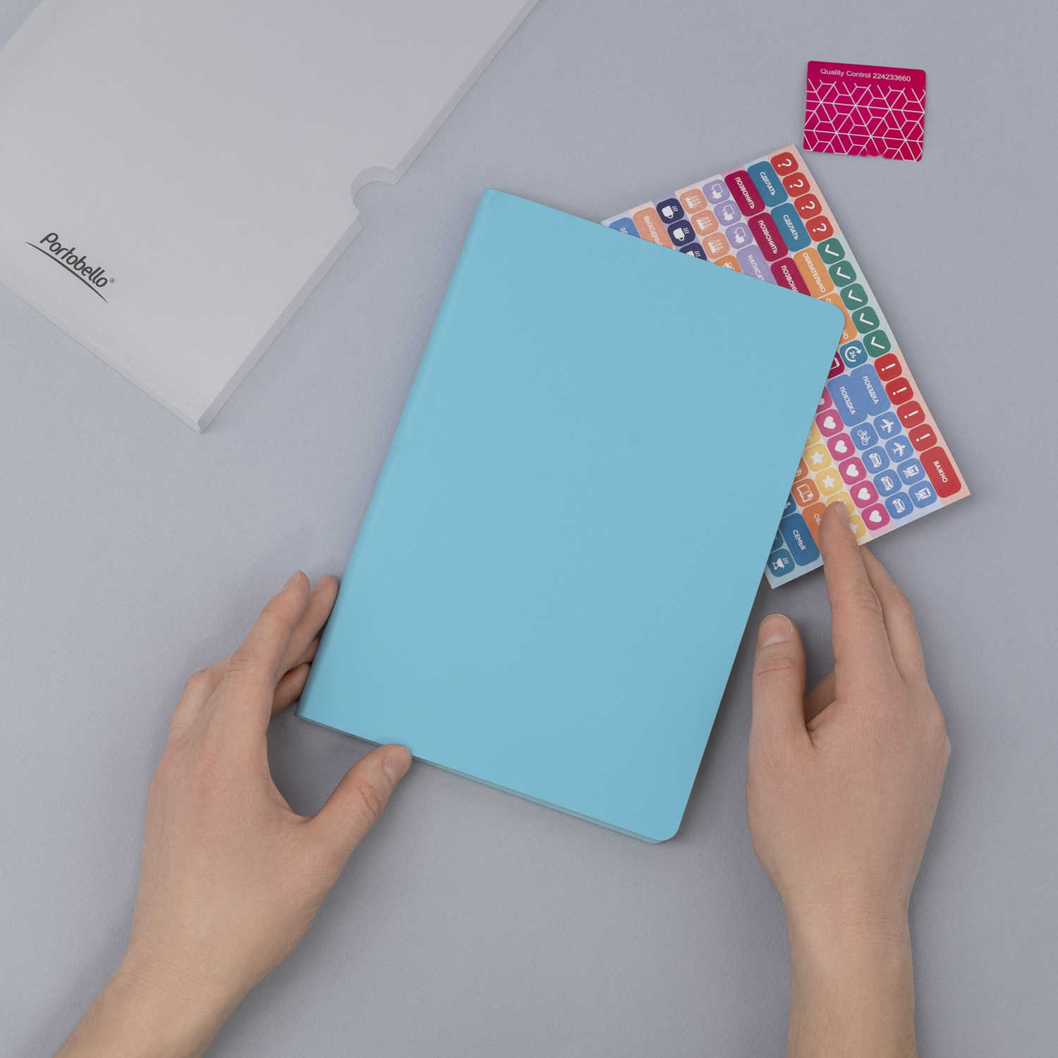 Ежедневник Спарк (Spark) недатированный, лазурный (с упаковкой, со стикерами)