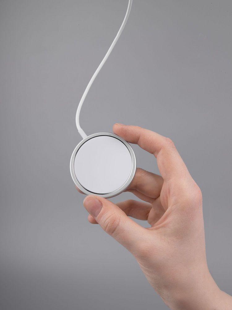 Беспроводное зарядное устройство с магнитами Magmate