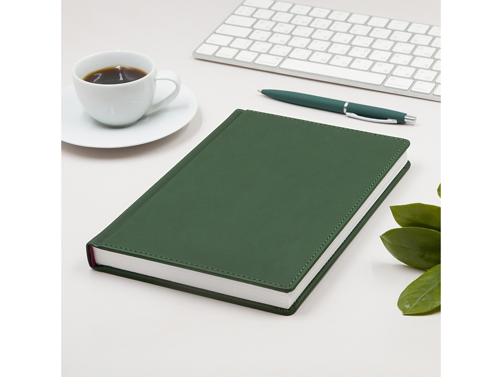 Ежедневник А5 датированный Velvet 2026, темно-зеленый