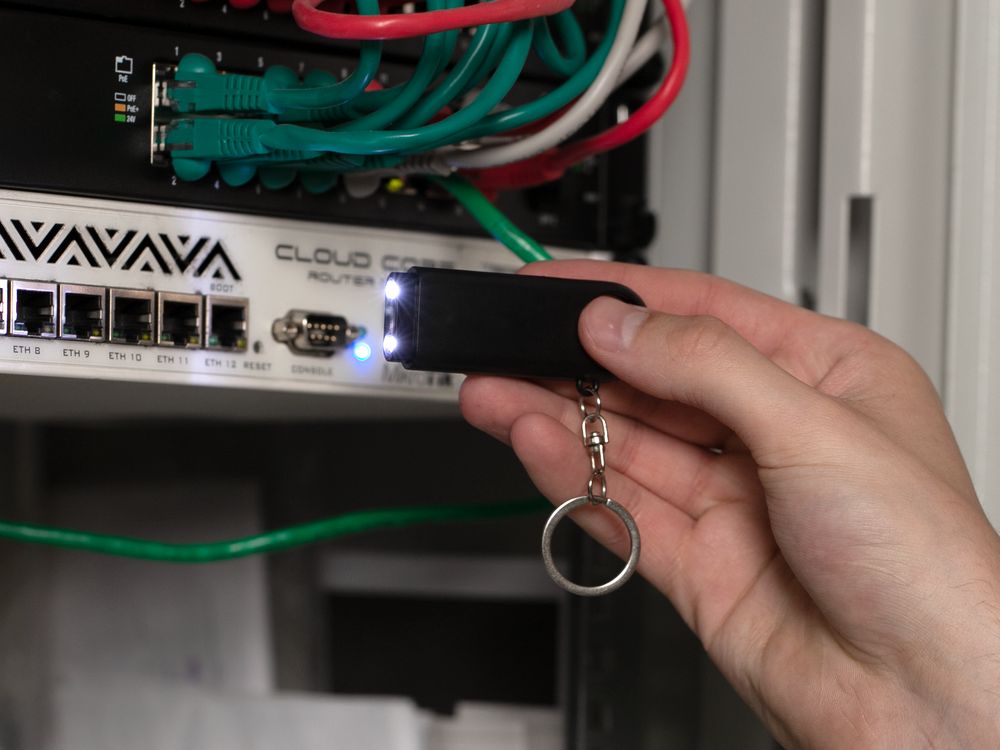 Брелок-фонарик Lens Ray фото на сайте Print Logo.