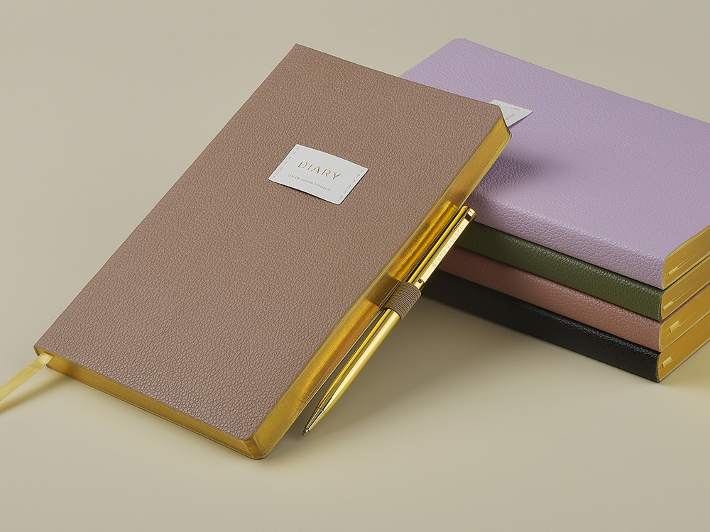 Ежедневник недатированный А5 Morandi. Пыльная роза с нашивкой, пыльно-розовый