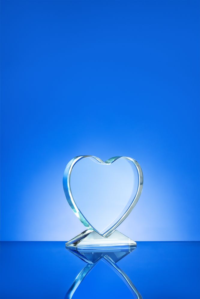 Сублимационная стела Pictory Heart — пример нанесения логотипа () | Print Logo