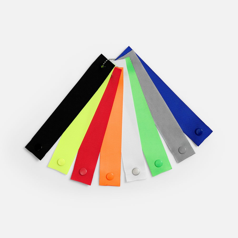 Шопер-конструктор Taga с зелеными элементами фото на сайте Print Logo.