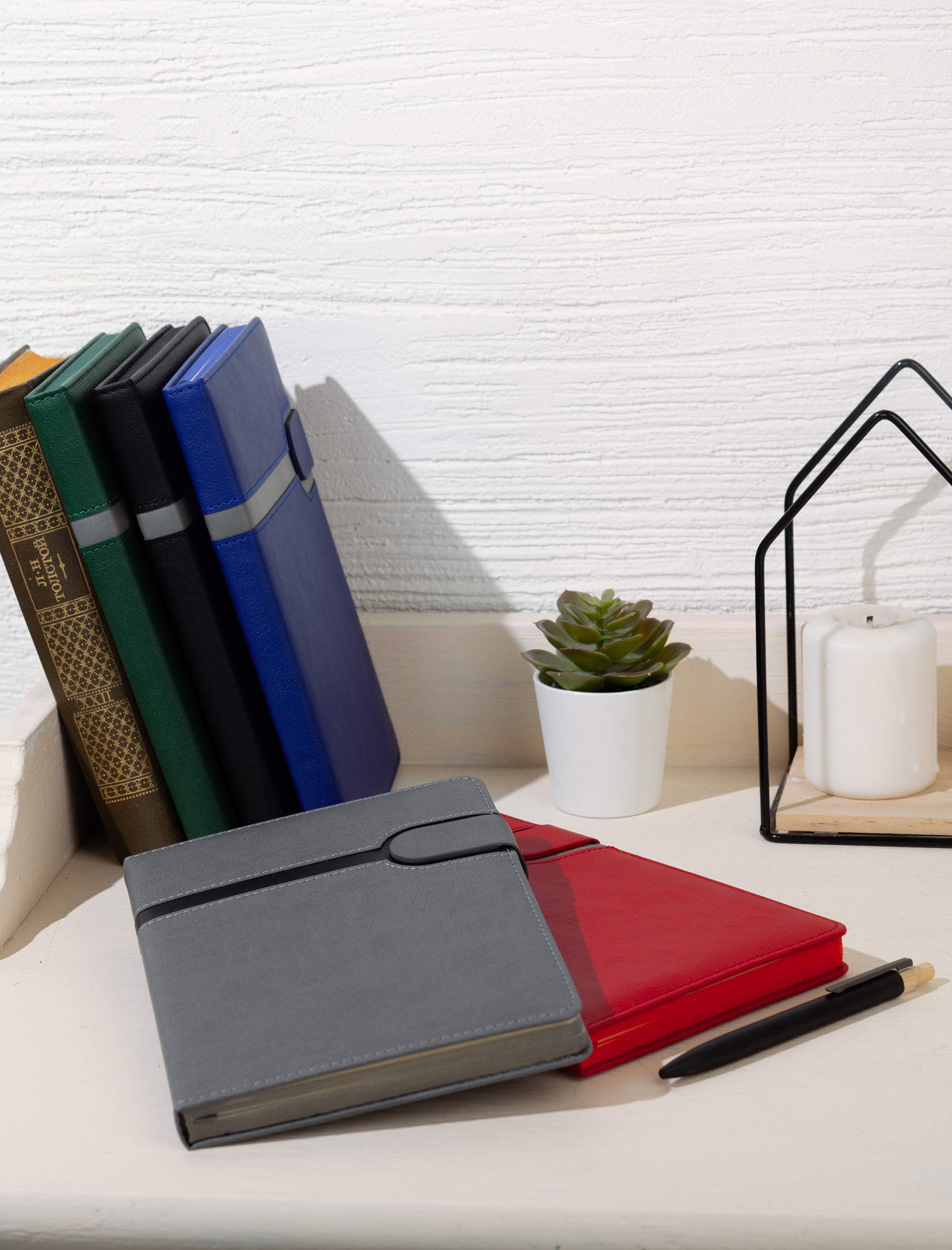 Ежедневник недатированный "Бари", формат А5, зеленый с серым