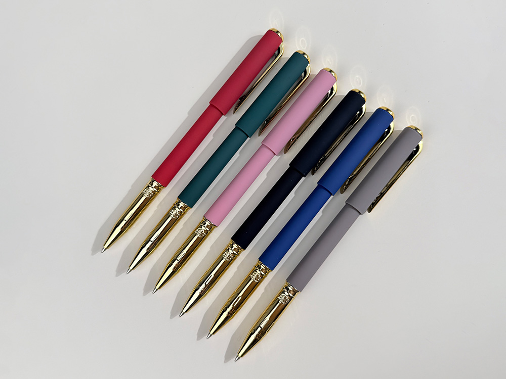 Ручка пластиковая шариковая Parliament, 0,7 мм, синие чернила, темно-синий/золотистый