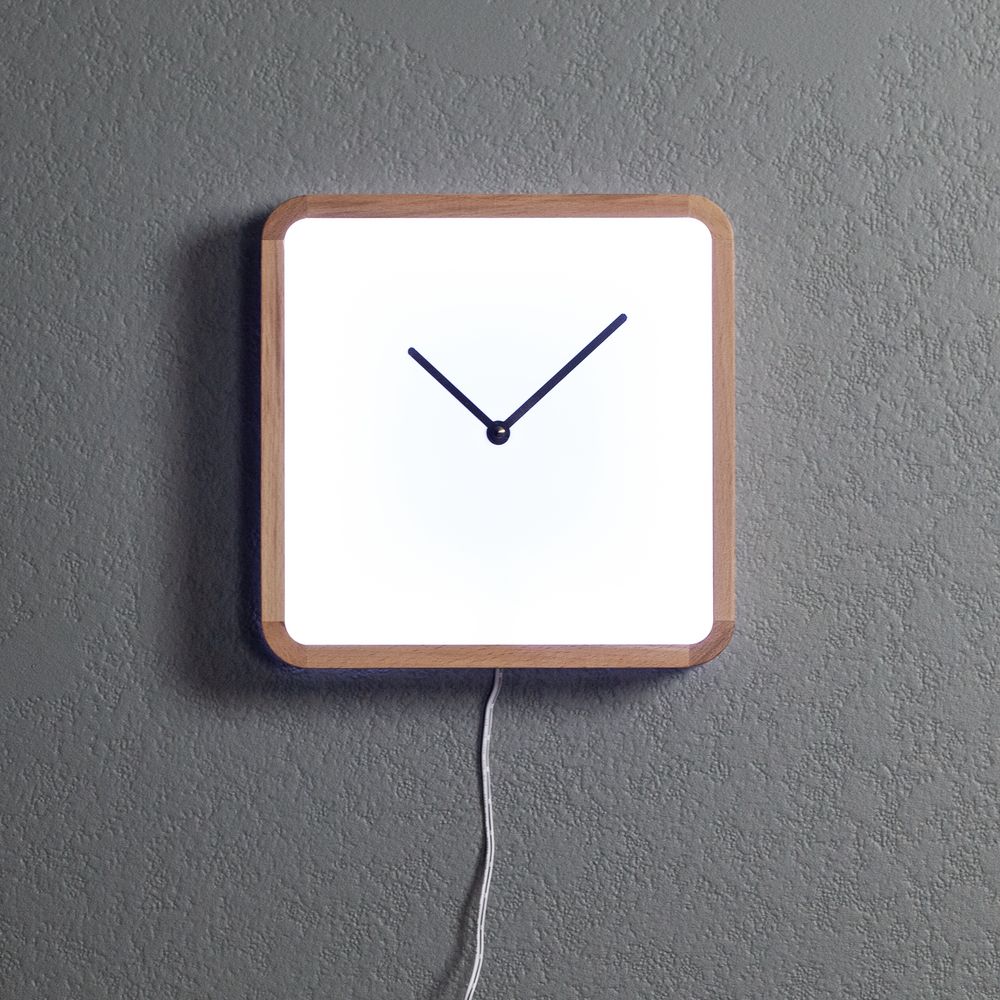 Часы настенные Woodstock с подсветкой фото на сайте Print Logo.