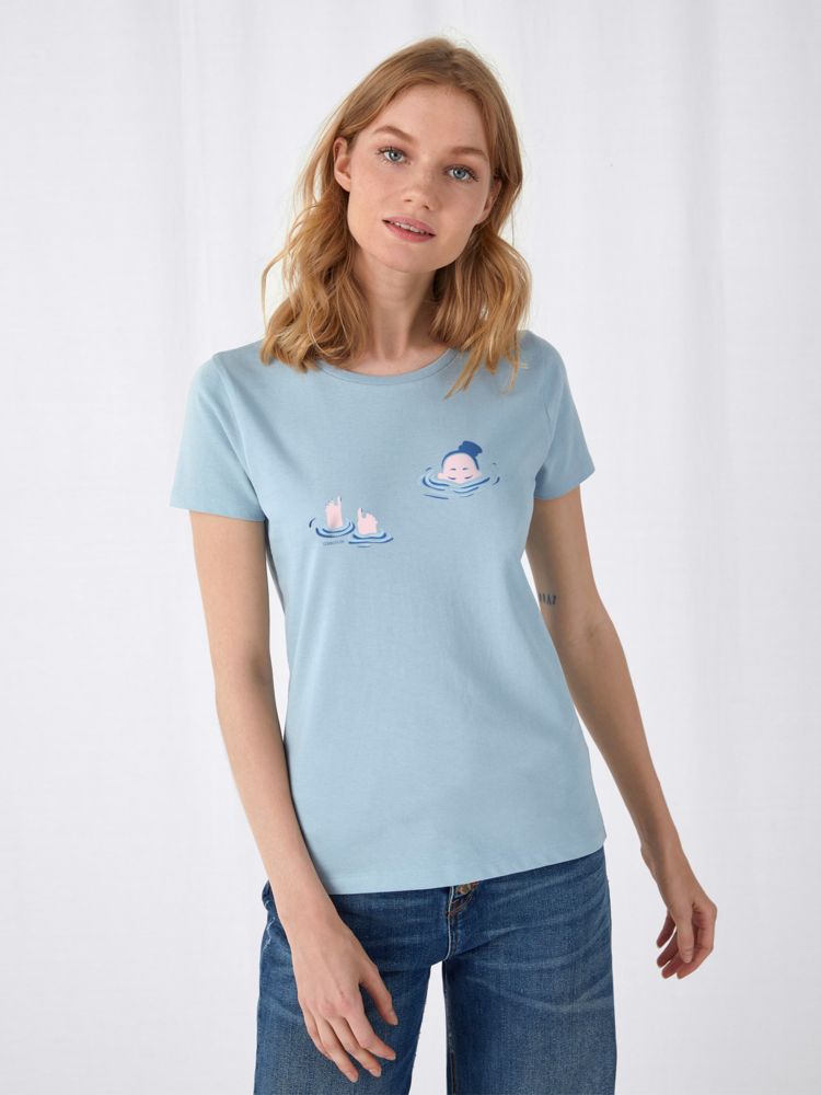 Футболка женская Swimming с логотипом CoolColor | Print Logo