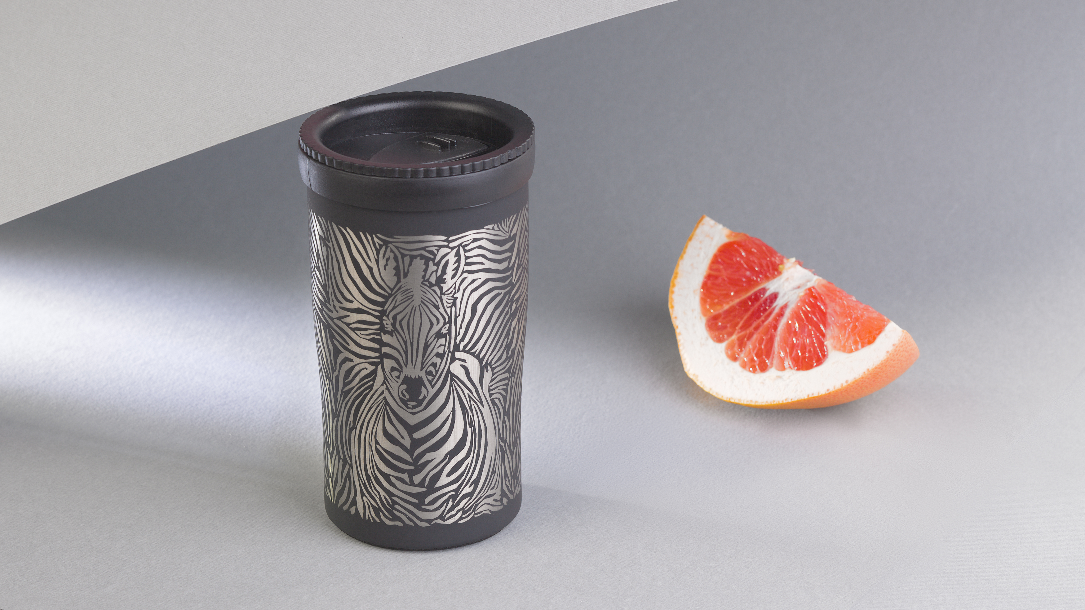 Термостакан "Миссури" 280 мл c гравировкой "Зебра", покрытие soft touch, черный