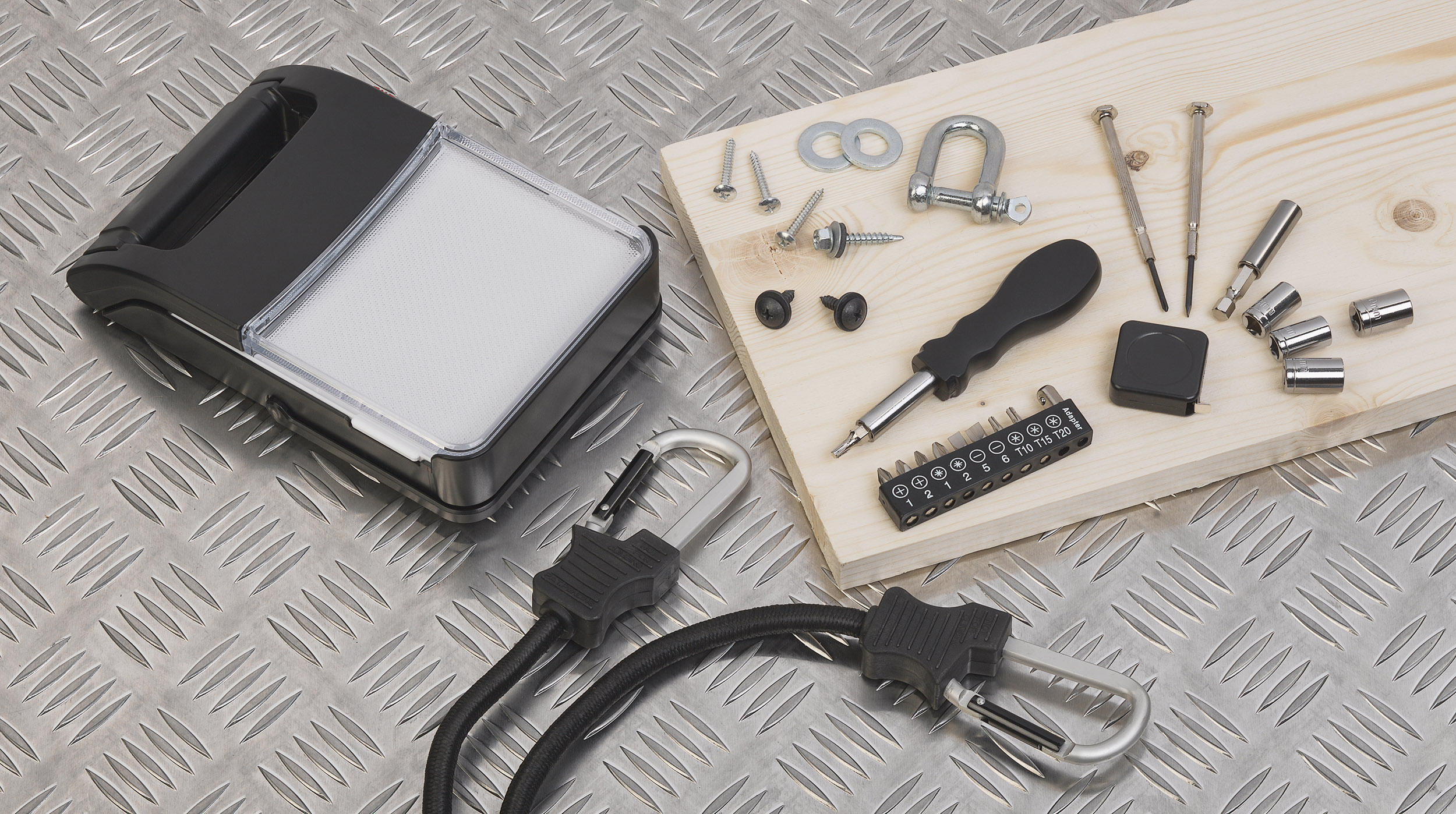 Набор инструментов "Инженер", черный с белым