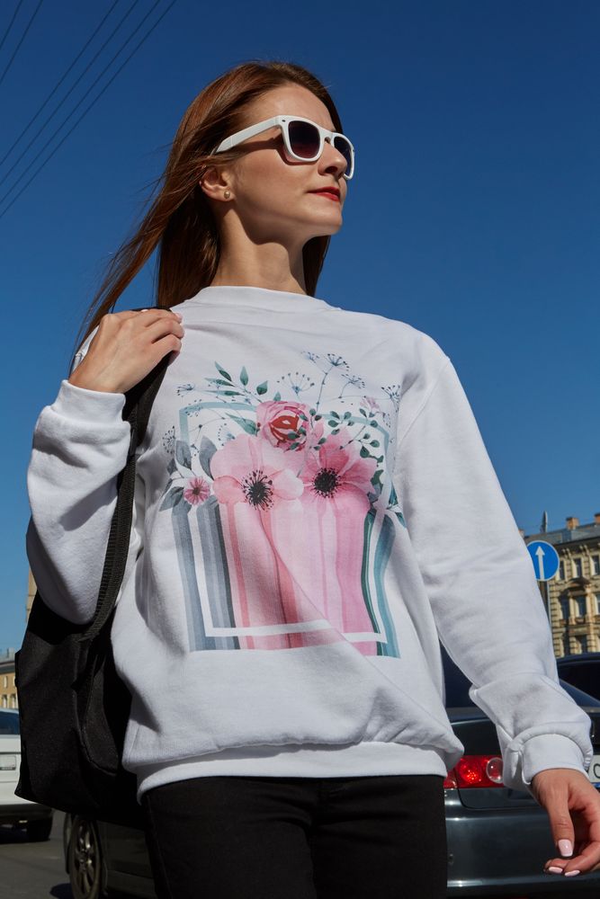 Толстовка Bloom — пример нанесения логотипа (Принтэссенция) | Print Logo