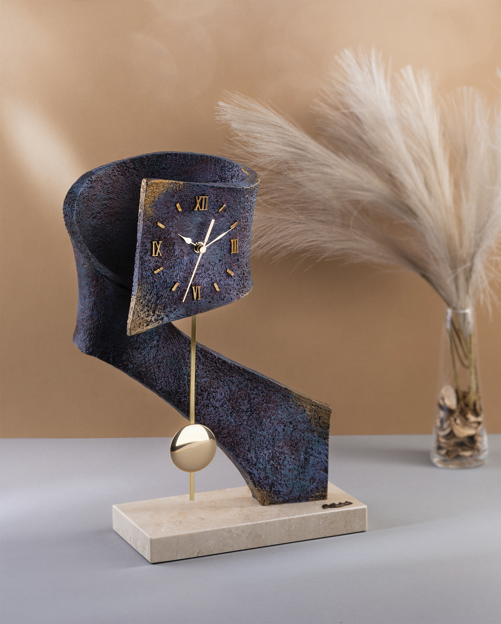 Часы "Пространство" фото на сайте Print Logo.