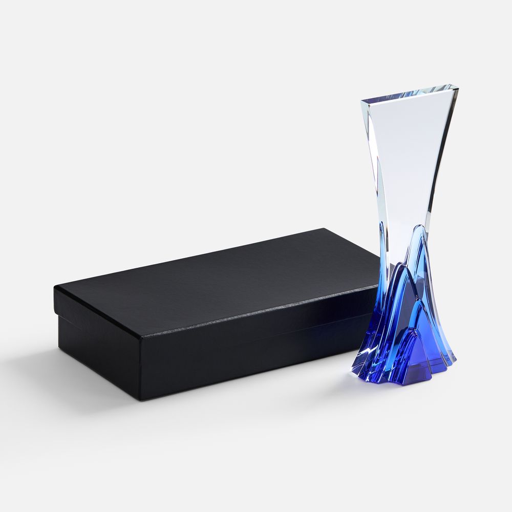 Стела Marinisk фото на сайте Print Logo.