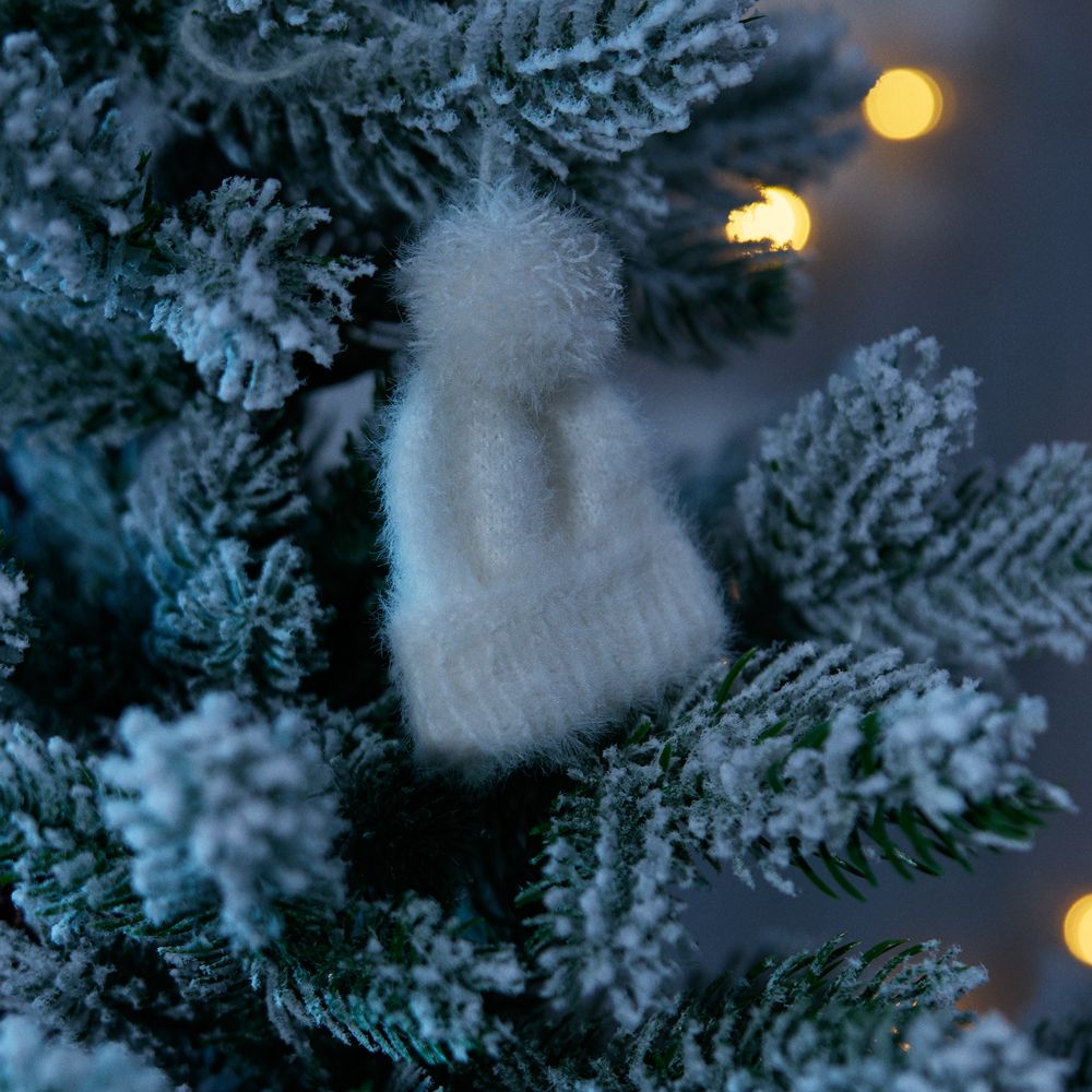 Подвеска на елку «Вьюжка», шапочка — пример нанесения логотипа (teplo) | Print Logo