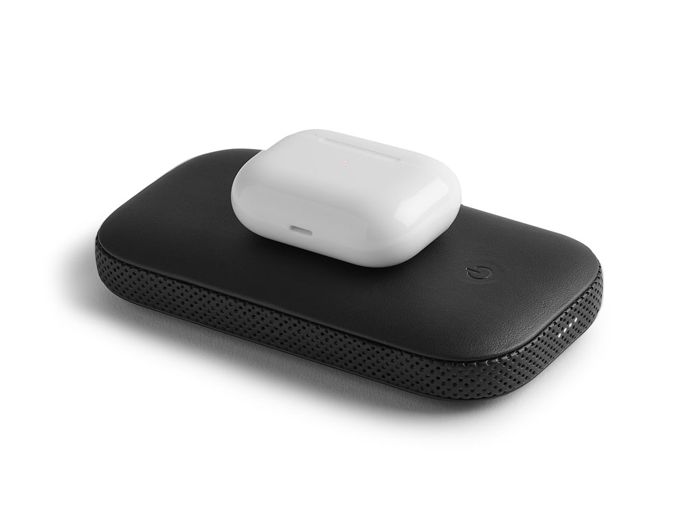 Внешний аккумулятор с беспроводной колонкой Powersound, черный