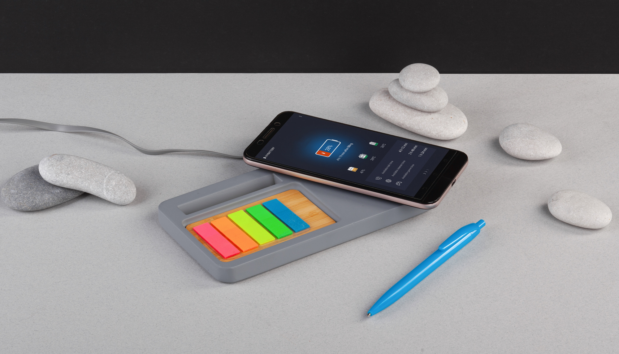 Настольный органайзер "Stonehenge" с беспроводным зарядным устройством, камень/бамбук фото на сайте Print Logo.