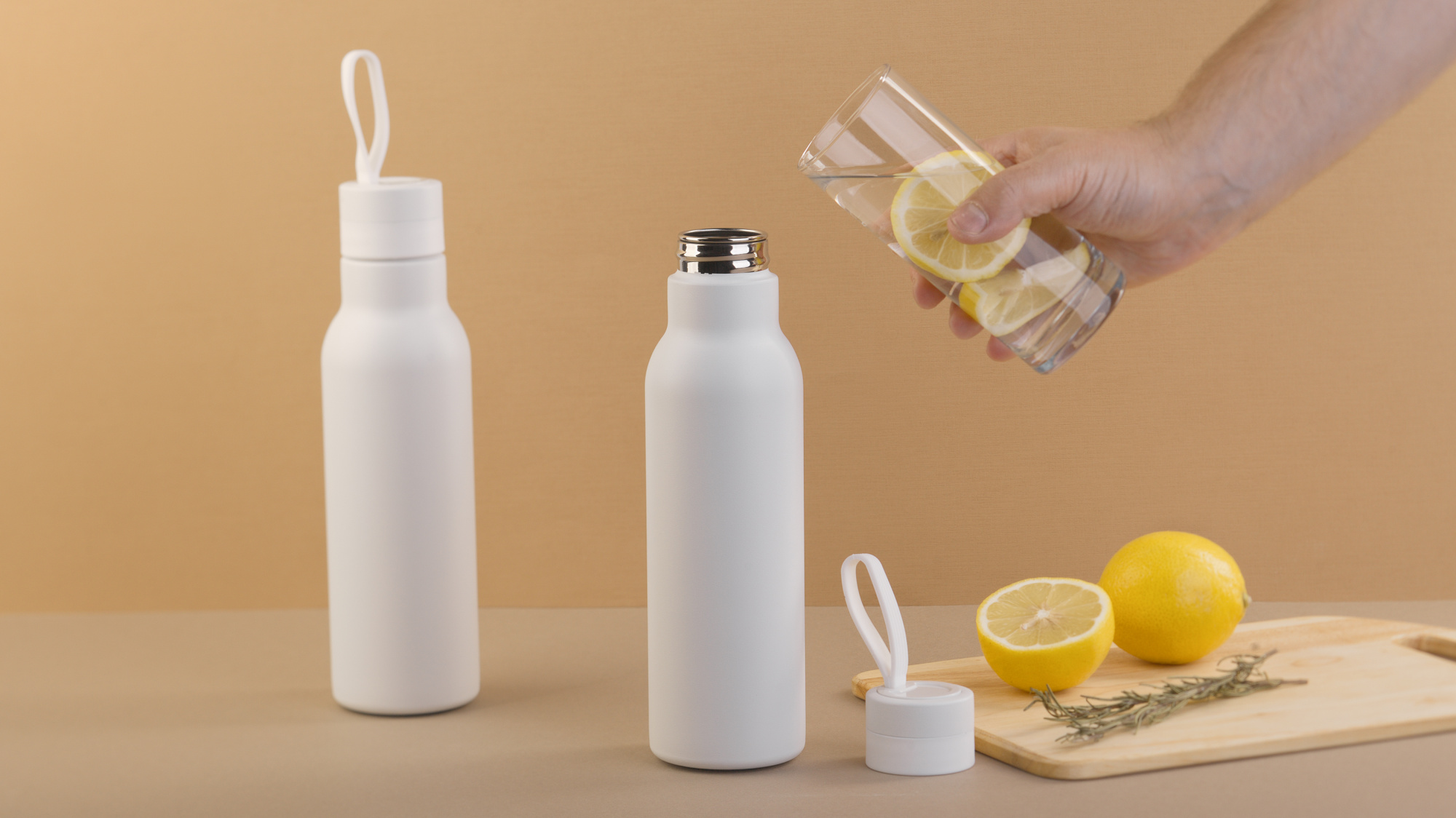 Бутылка для воды "Фитнес" 700 мл, покрытие пудра фото на сайте Print Logo.