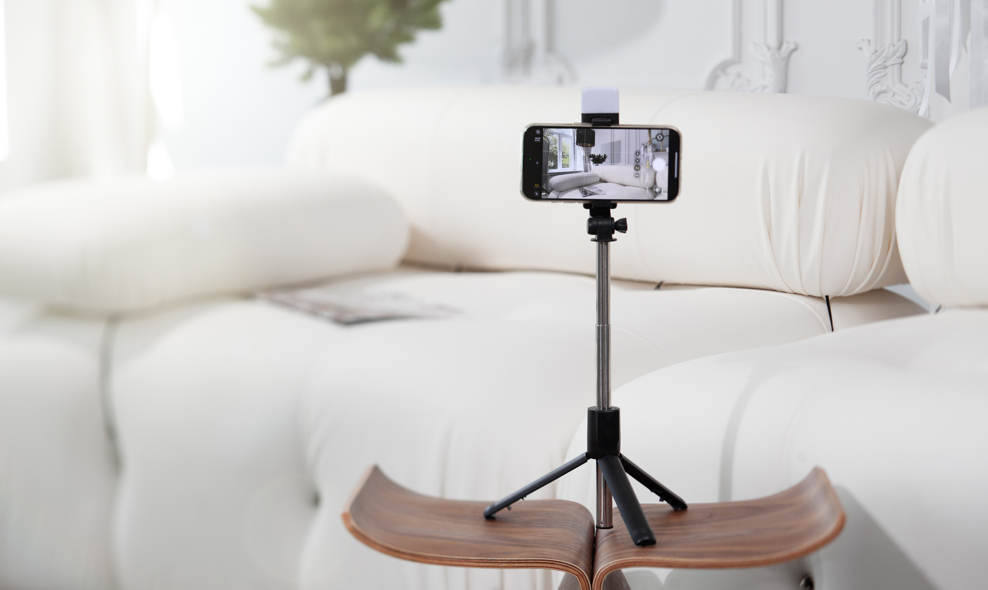 Селфи-палка-штатив "Periscope" с лампой и пультом дистанционного управления фото на сайте Print Logo.