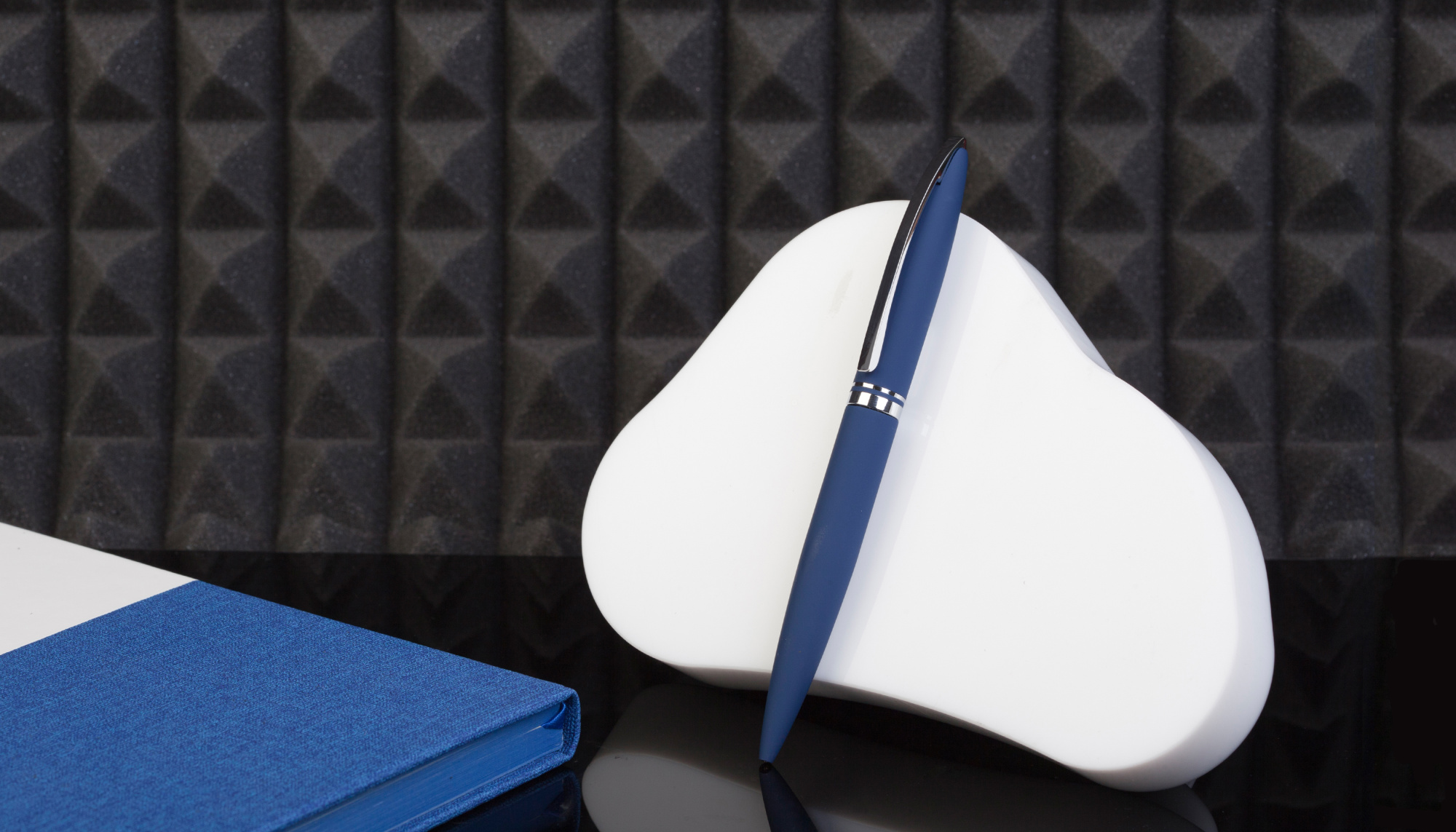 Ручка шариковая "Rocket", покрытие soft touch фото на сайте Print Logo.