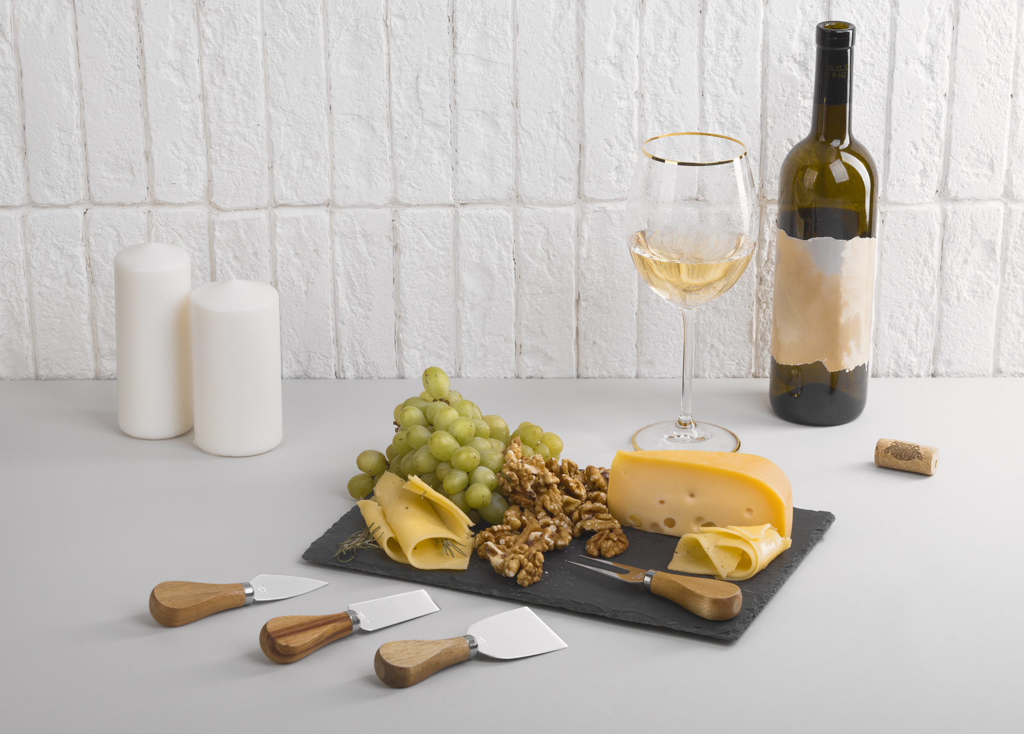 Набор для сыра "Four cheeses" — пример нанесения логотипа () | Print Logo