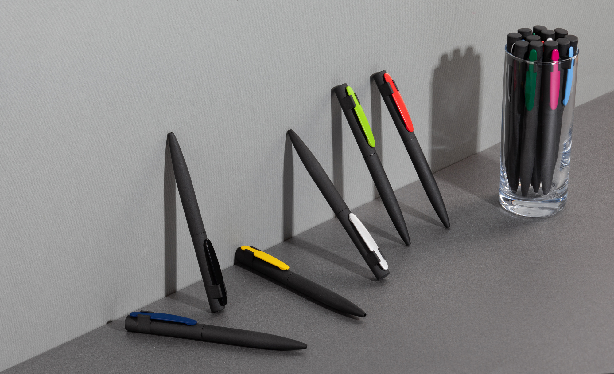 Ручка шариковая "Lip SOFTGRIP" фото на сайте Print Logo.