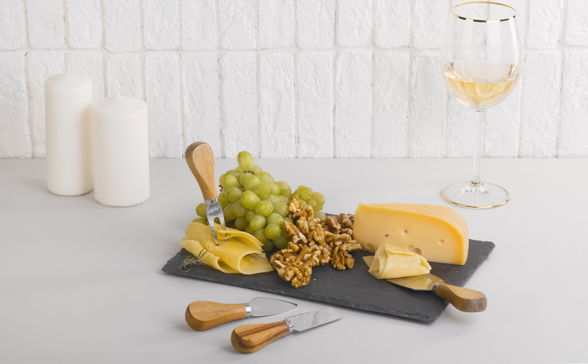 Набор для сыра "Four cheeses" — пример нанесения логотипа () | Print Logo