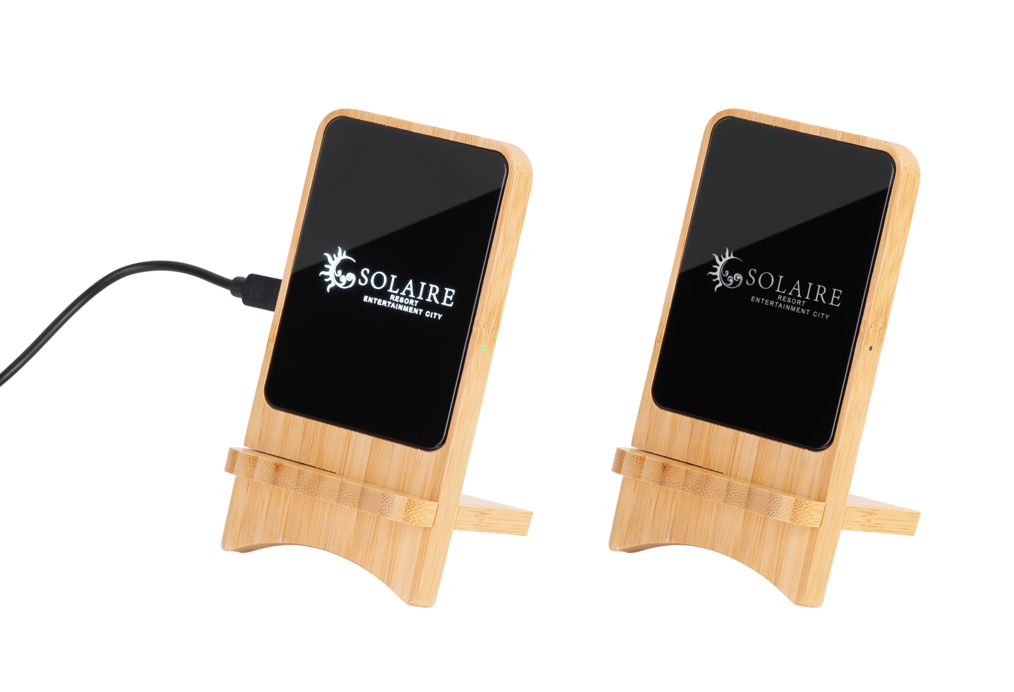 Складная беспроводная (15W) зарядная станция "Puzzle" с подсветкой логотипа фото на сайте Print Logo.