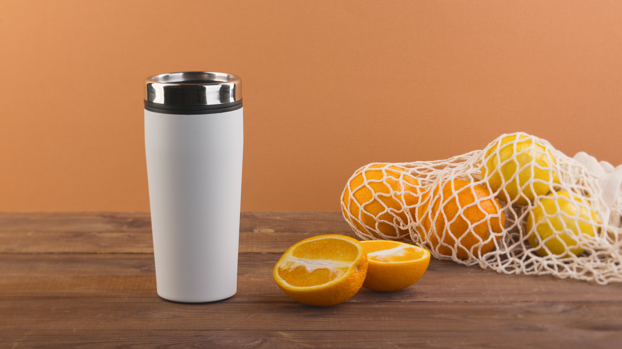 Термостакан "Европа" 500 мл, покрытие пудра — пример нанесения логотипа (SOFTOUCH) | Print Logo