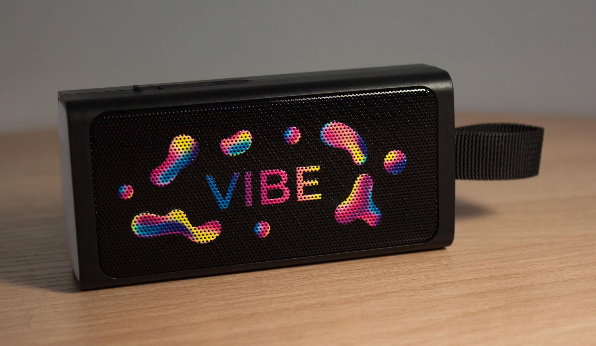 Bluetooth колонка "Vibe" 5Вт с фонариком и магнитным креплением фото на сайте Print Logo.