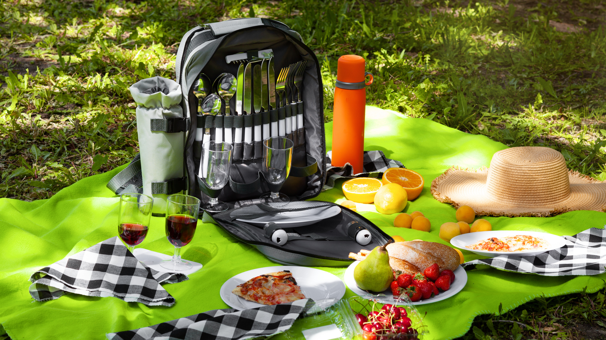 Набор для пикника "Дания" на 4 персоны с холодильным отделением фото на сайте Print Logo.