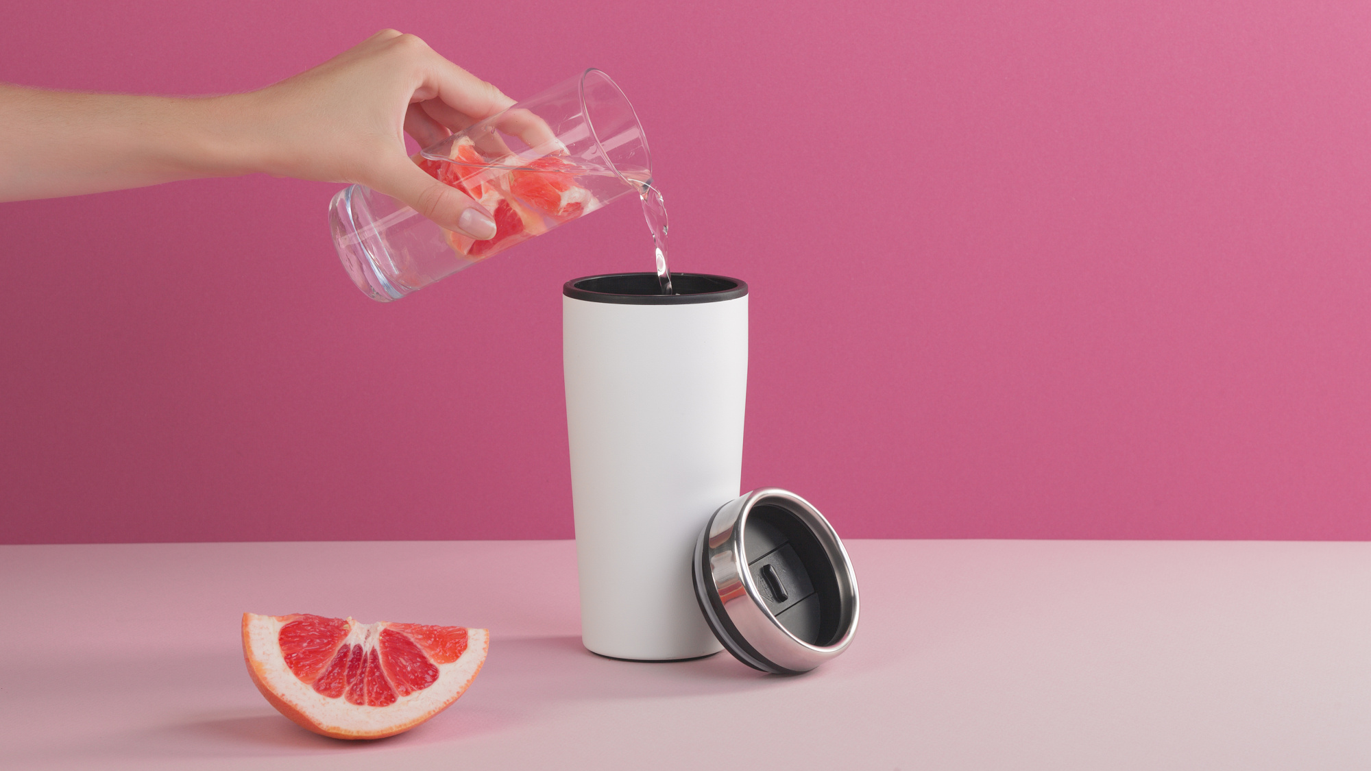 Термостакан "Европа" 500 мл, покрытие пудра — пример нанесения логотипа (SOFTOUCH) | Print Logo