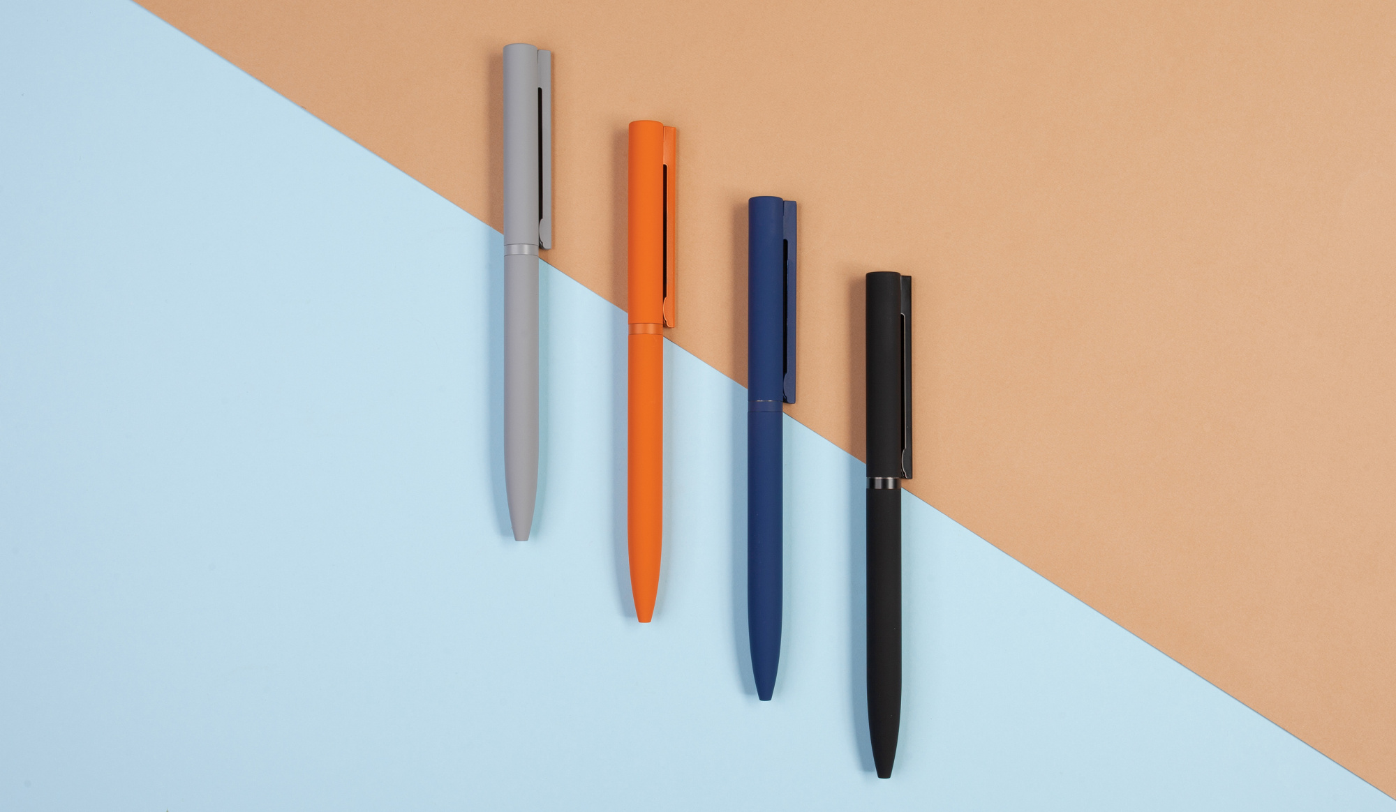 Ручка шариковая "Sirius", покрытие soft touch фото на сайте Print Logo.