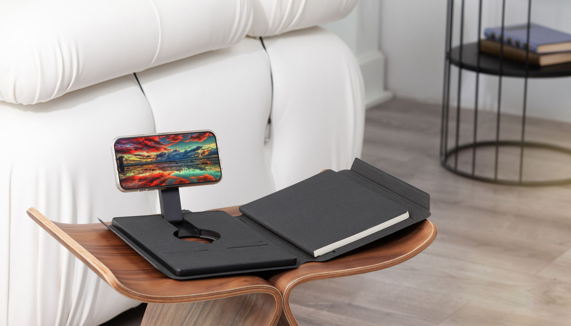 Папка А5 с беспроводным (10W) зарядным устройством 5000 mAh, с MagSafe и блокнотом фото на сайте Print Logo.