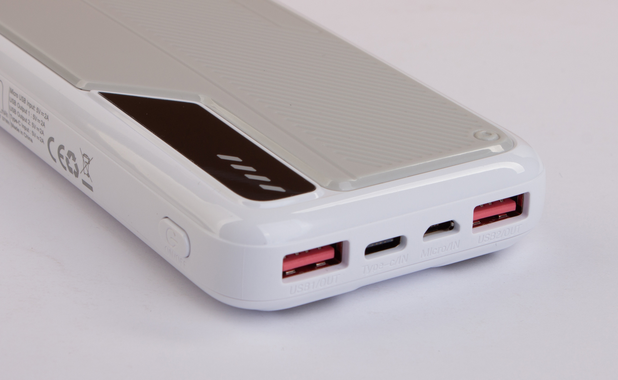 Зарядное устройство "Connect" 10000 mAh со встроенными Type-C/Lightning кабелями фото на сайте Print Logo.