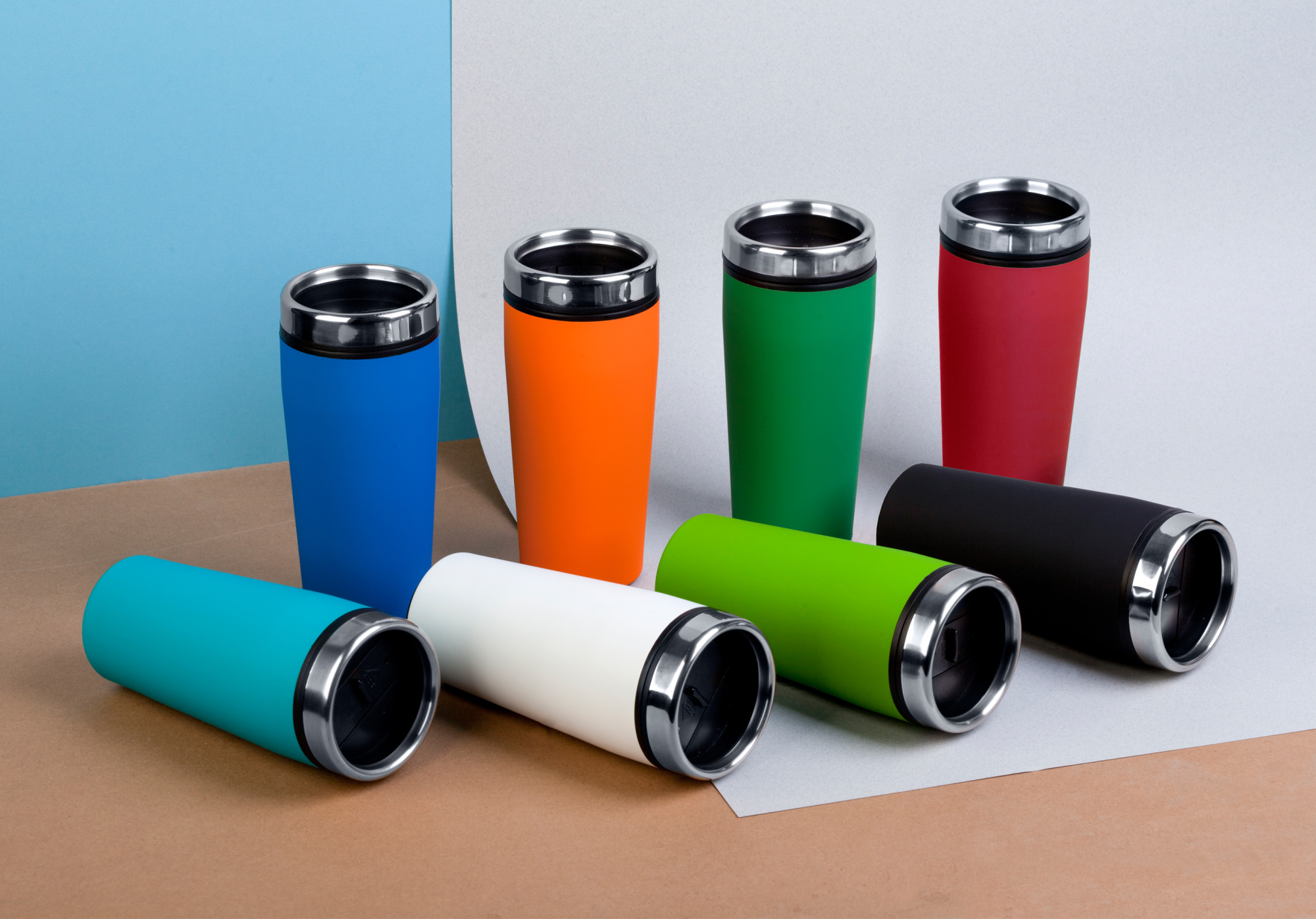 Термостакан "Европа" 500 мл, покрытие пудра — пример нанесения логотипа (SOFTOUCH) | Print Logo